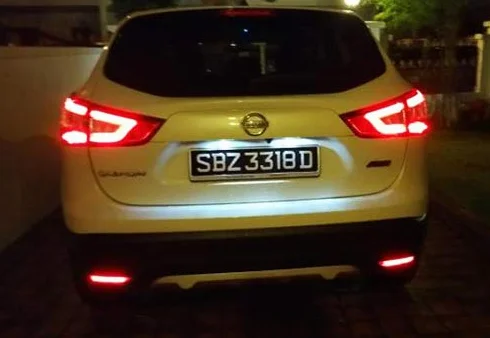 2x czerwone soczewki tylnego zderzaka reflektor LED przeciwmgielne tylne światło stop hamowania DRL do 2014-2021 Qashqai Pathfinder X-Trail Leaf Q50 Q30 QX30 QX80
